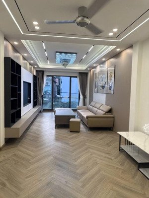 bán nhà ngọc trì 7 tầng thang máy - ô tô tránh - full nội thất - giá chỉ 10.8 tỷ