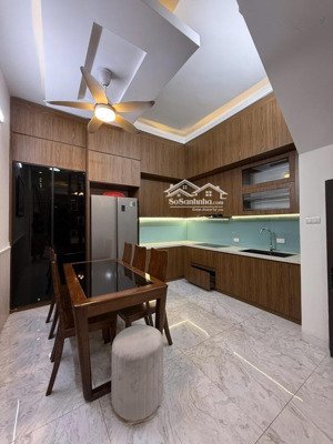 hiếm! nguyễn chí thanh 42m2, 5 tầng, thang máy, ngõ thông, 20m ra ô tô tránh, vừa ở vừa kinh doanh