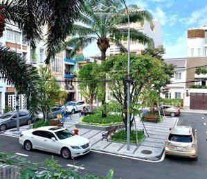 villa sân vườn khu hado gần vạn hạnh mall, q10. dt: 11x15m - 150m2, 4 tầng. khu nội bộ. giá 45.6 tỷ
