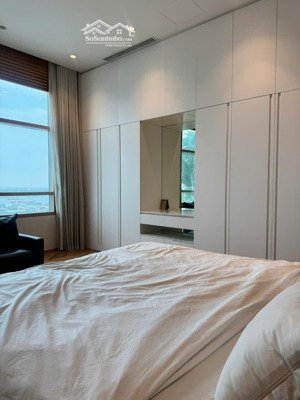 lê phương cần bán penthouse the view liền kề pmh, 283m2 thông thuỷ, 3pn, giá 24 tỷ