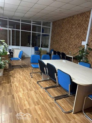 cho thuê kho kết hợp vp gần 400m2 gần khu cnc q9, hcm