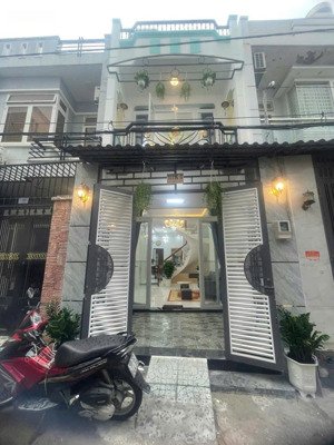 bán nhà chính chủ xe hơi đỗ cửa phạm văn chiêu phường 16 gò vấp, gần thống nhất, sổ riêng chỉ 5txx