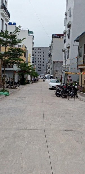 cần bán khách sạn mini lô 2 núi ngọc