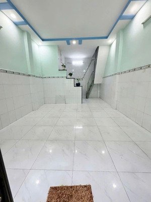 phú thọ hòa - vị trí vip - 5m ra mặt tiền - 30m2 2 tấm - sổ đẹp vuông vức - giáp q.tân bình