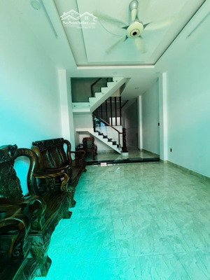 nhà 4x16m, 4pn 5wc, phòng thờ, sân thượng, hẻm 8m, đường vườn lài, kế bên gò vấp