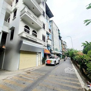 bán nhà mặt phố quận hoàng mai lô góc 3 mặt thoáng ô tô vào nhà view sông, siêu đẹp