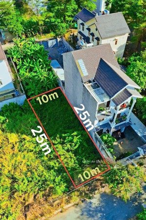 lô đất biệt thự 2 mặt tiền giá chỉ hơn 70tr/m vị trí siêu đẹp cạnh metro