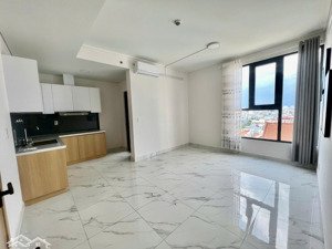 cho thuê 1pn nhà có 2 máy lạnh, rèm giá 8,5 triệu/th. full nội thất 11 triệu/th