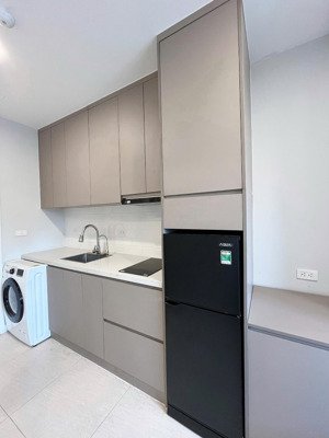 trống phòng studio mới ngay ngã tư sở, ô tô đỗ cửa, full nội thất máy lọc nước