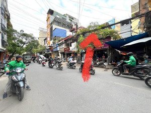 lô góc 3 thoáng! mp đê la thành 85m2, mt 6m, kinh doanh sầm uất, giá 28.5 tỷ