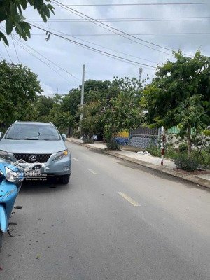 đất hạ giá, chốt sổ riêng 95,6m2 mặt tiền huỳnh thị mài - tân hiệp - hóc môn