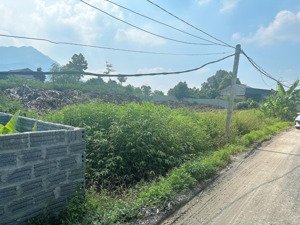 bán lô đất mt: 25m sâu 40m giá siêu hời cho nhà đầu tư (liên hệ em sơn để xem đất miễn phí)