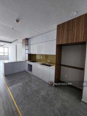 giá thật, cô ruột gửi bán căn hộ 120m2 tòa brg, 3n - 2wc, tầng trung thoáng, pháp lý đầy đủ, giá 12