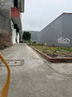 chính chủ bán lô đất đẹp thôn đoài đại đồng 72m2 - giá rẻ 1,x tỷ
