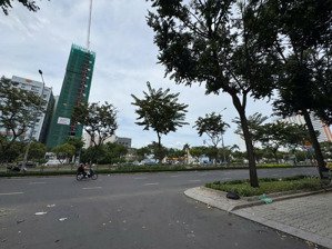 hiếm góc 3 mặt tiền kinh doanh có hđt ở điện biên phủ, p.17 bt - dt:5.1x18m kc: 5 tầng. chỉ 15.9 tỷ