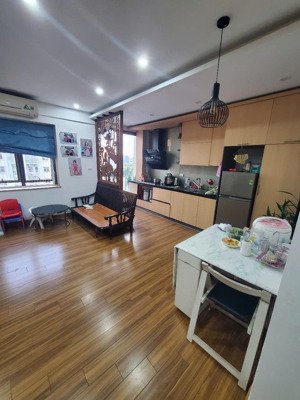 chính chủ cần bán căn hộ 53m2 trần quý kiên .lh 