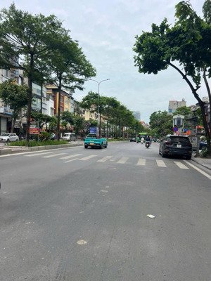 đào tấn dân xây 5tầng -50m oto tránh - giá 7,9tỷ