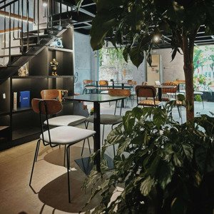 sang nhượng quán cafe phố lê văn thiêm - doanh thu ổn định - vị trí đắc địa