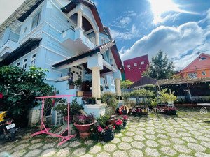 villa sân vườn rộng 400m2 đối diên thung lũng tình yêu đường mai anh đào, p8, đà lạt chỉ hơn 23 tỷ