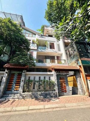 cho thuê nhà nguyễn thị thập 90m x 5 tầng,mt 7m,vỉa hè rộng nhận diện tốt ô tô tải đỗ cửa giá 45tr