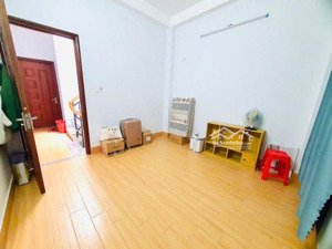 bán nhà hxh lý thái tổ p9 q10 . lh/ điệp 