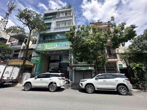 bán nhà 2 mặt tiền hùng vương, quận 5. dt : 4.2 x17m. 2 lầu. chỉ 19.9 tỷ