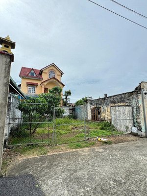 bán 100,3m2 đất xuân thủy, thảo điền 23 tỷ