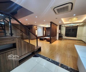 chính chủ bán căn duplex 5 ngủ 240m2 tại ct3 yên hòa park view, đồ cơ bản , ban công đông, sổ đỏ.