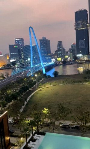 the galleria - metropole bán 1 phòng ngủ view cầu bason tầng cao hàng hiếm