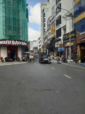 [siêu phẩm] bán nhà góc 2 mt bùi viện, quận 1, dt: 2.014,56 m2, 7 tầng, hđt: 3,6 tỷ, lh: 