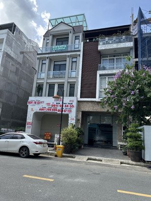 bán nhà mặt phố tại phan khiêm ích, 36 tỷ, 111m2, đẹp, nhiều ích, 36 tỷ, 111m2, đẹp, nhiều tiện ích