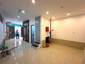 lạc long quân toà dòng tiền siêu đỉnh - ô tô cách nhà 5m - 7 tầng thang máy - 30m ra phố nhật chiêu