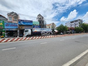 nhà mặt tiền huỳnh tấn phát- nhà bè - liền kề cầu phú xuân, q7 diện tích: 6,1m x 30m cn 182 m2