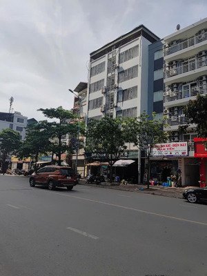 bán nhà trâu quỳ, gia lâm, dt 85m2 đường ô tô tránh, kinh doanh đỉnh, giá 13,5tỷ (có thương lượng)