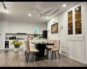 CC cần bán căn hộ hoa hậu tại Vinhomes Gardenia 4N.3VS - nội thất xịn sò - 146m2 - view thoáng - giá hơn 13,99 tỷ có đàm phán