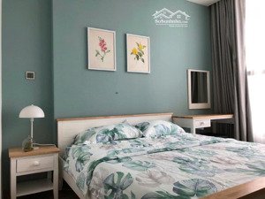 chính chủ gửi bán ch 2n1 -toà g2 dt 56m2 giá 4 tỷ 2 sẵn hợp đồng thuê giá 15tr/th full nội thất