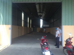 cho thuê gấp 4 nhà xưởng đường thạnh xuân 25, phường thạnh xuân quận 12. 300m, 400m, 700m, 1000m