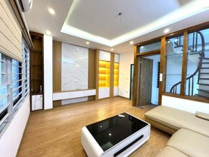 rất hiếm-bán nhà hạ yên quyết-cầu giấy- 30m ra mặt phố ôtô tránh -full nội thất-mới đẹp-dân xây