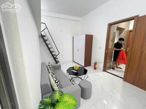 Bán tòa CCMN Triều Khúc, DT 43m2 8t thang máy 14pkk, full nội thất giá 12,2 tỷ LH 0942.193.386
