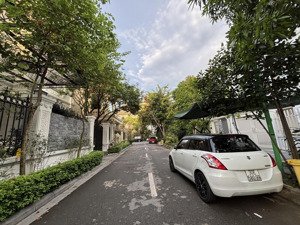 bán căn đơn lập khu bt08 kđt việt hưng an ninh tuyệt đối cạnh trường marie cuire 230m2 giá chỉ 56tỷ