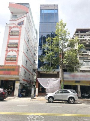 góc 2 mặt tiền lạc long quân , tân bình. dt: 4x17m , trệt 5 lầu thang máy , giá bán 14.5 tỷ