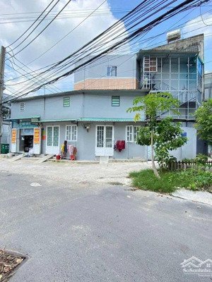 bán 4kiot và 3p mặt tiền thu nhập 20tr/th tăng nhơn phú b, dt 147m² giá 8.5 tỷ