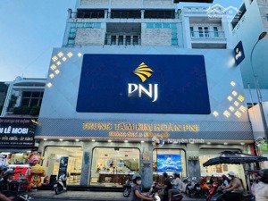 75 tỷ. vị trí đắc địa nhà mặt tiền tân hương 12 x 18m. hđ thuê 120 triệu /th