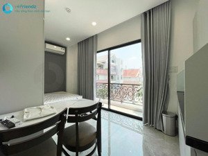 cho thuê phòng studio - ban công nhà mới siêu sạch chỉ tính điện còn lại free hết
