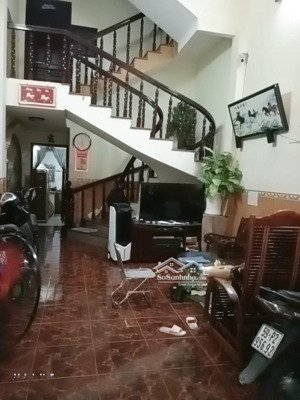 hẻm ô tô tránh- 5tầng( 4x17m2) cách mạng tháng 8 chỉ 12.5 tỷ