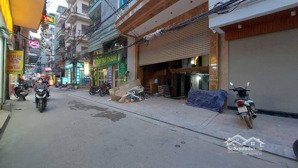 bán tòa chdv cầu giấy, ô tô tránh, dòng tiền 240tr/th, giá 54 tỷ. lh 