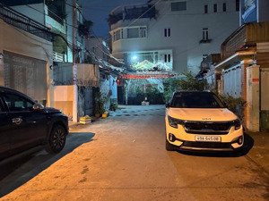cần bán chdv lê đức thọ, 4 tầng, đct 45tr/tháng. giá 12,5 tỷ tl