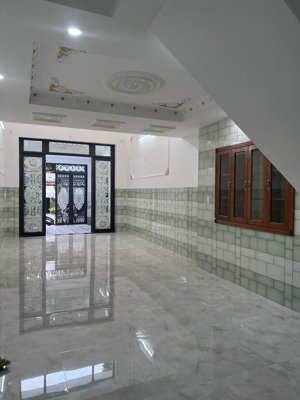 mới xây 100% mt đường số 74 - bình phú 2 quận 6 (4x17m) 3 lầu. giá chỉ 11,2tỷ