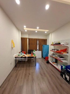 nhà trần cung vài bước chân ra hoàng quốc việt, bv e, ngõ nông, gần ô tô (33m2 - 5 tầng - 7,35 tỷ)