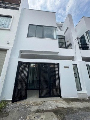 bán nhà đẹp tặng nội thất hẻm xe hơi tô ngọc vân, linh tây, tp. thủ đức